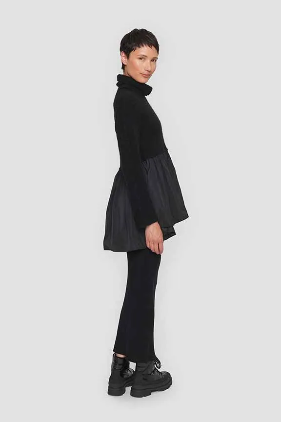 Knit Skirt in Black