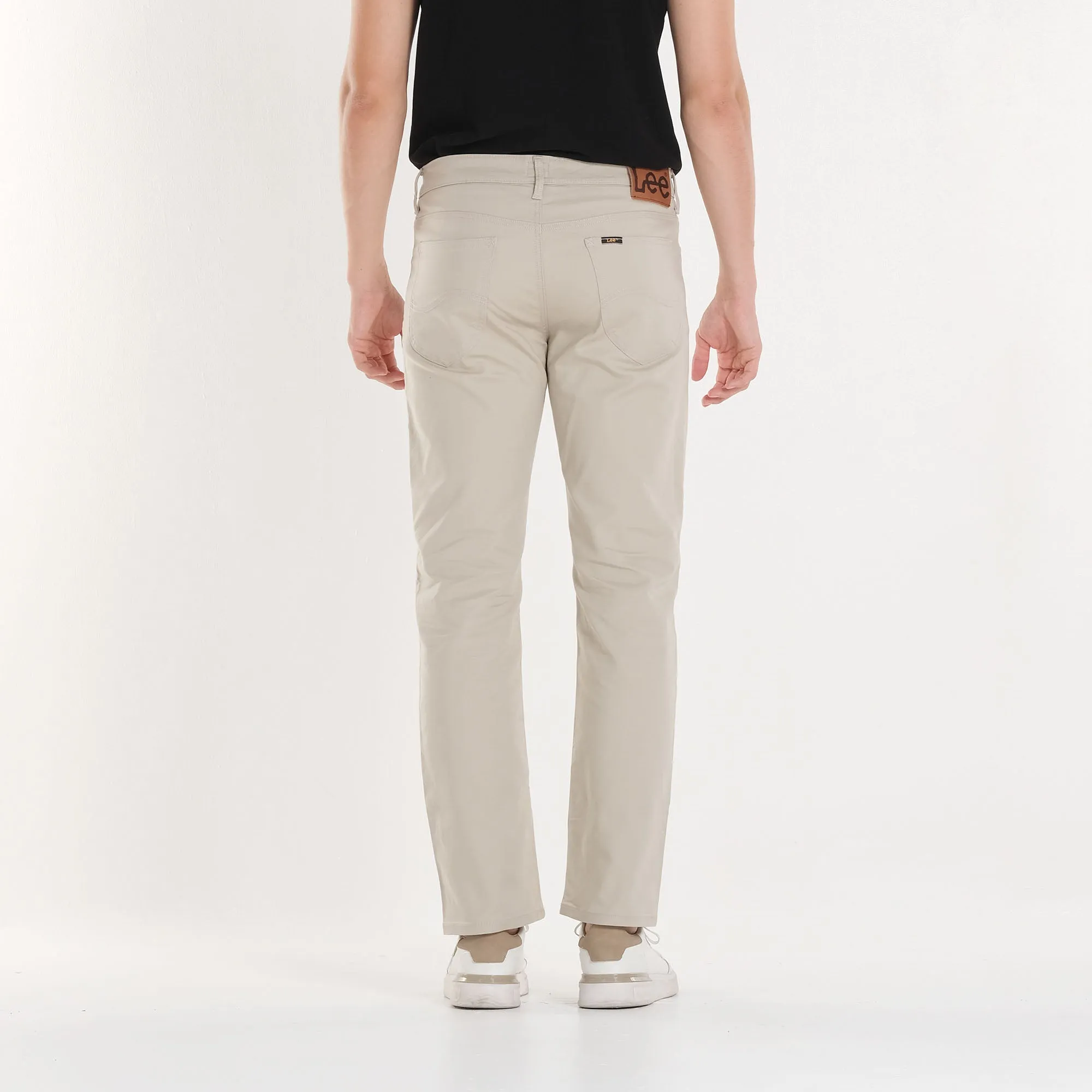 LEE MEN'S BROOKLYN STRAIGHT COLORED PANTS - BEIGE MID-RISE PANTS