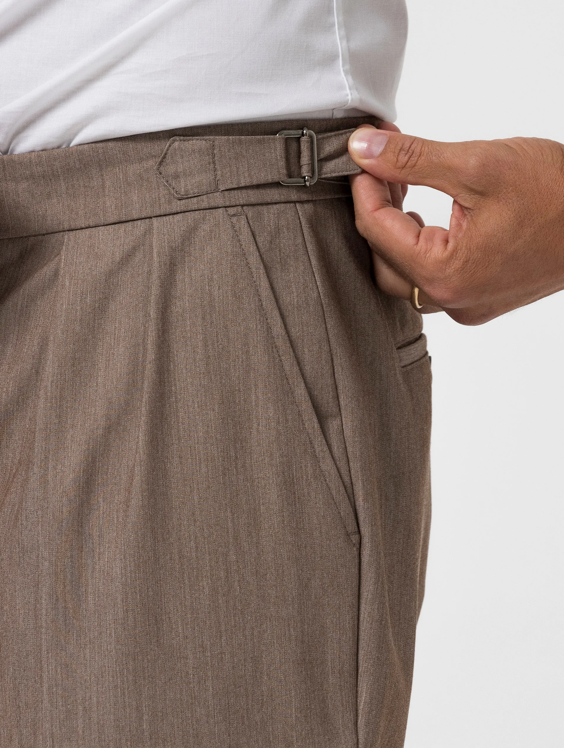 NICK FORMAL PANTS IN BROWN
