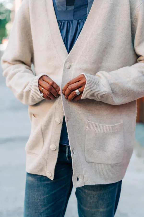 Oversized Pocket Cardigan, Sans Stitching