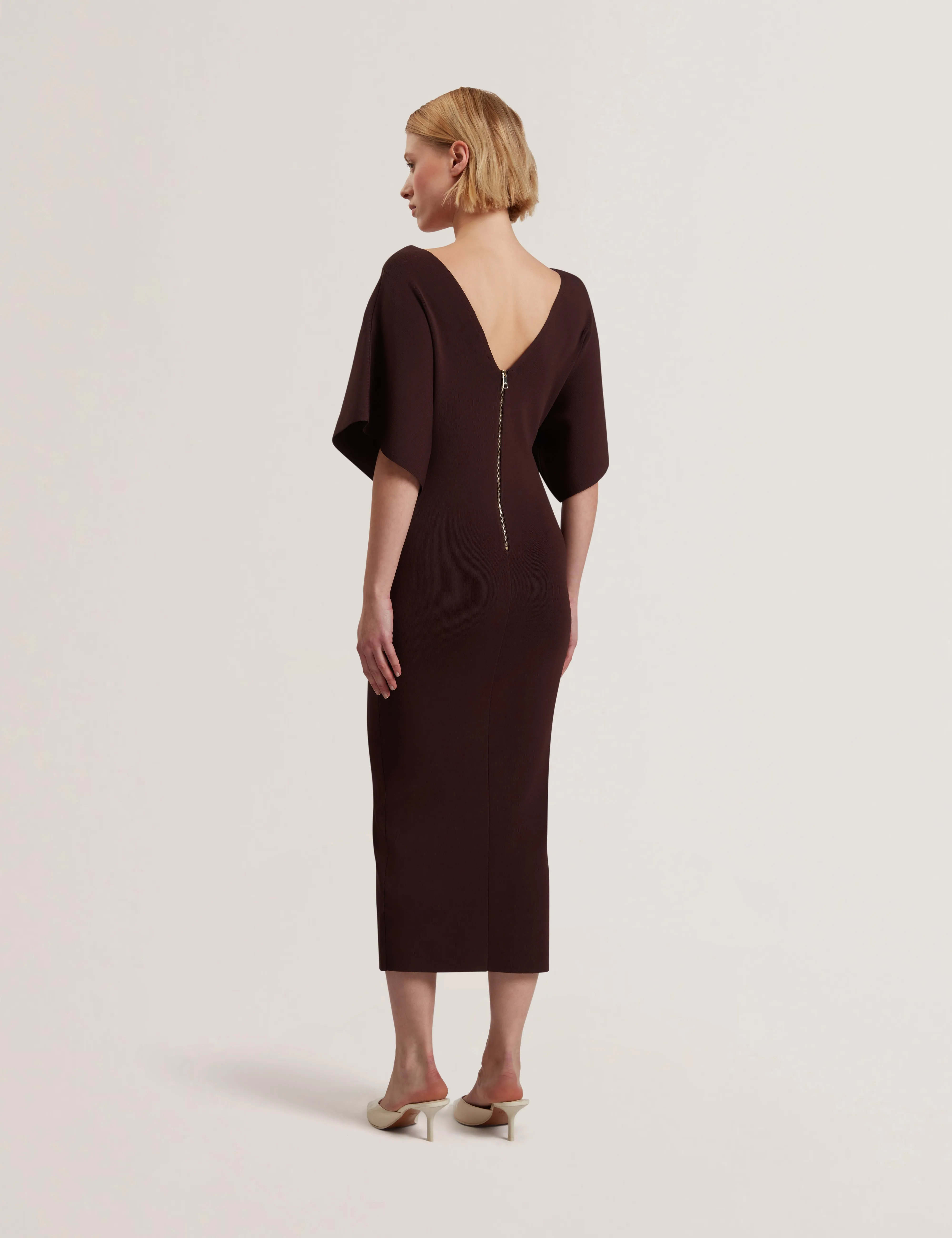 Rebexxa V-Neck Knitted Midi Dress Dk-Brown